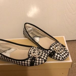 Michael Kors flats
